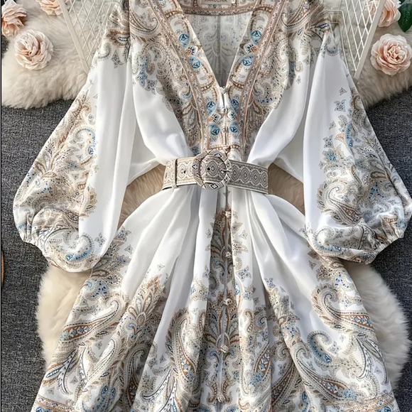 Dresses & Skirts - White Cream V-Neck Bishop Sleeve Sundress